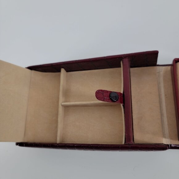Vintage Wolf Designs Travel Jewelry Case (1997) – Burgundy Croc Embossed - Picture 8 of 9